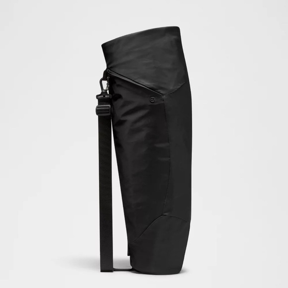 Lululemon Adjustable yoga mat bag, NWT, black - Picture 1 of 3